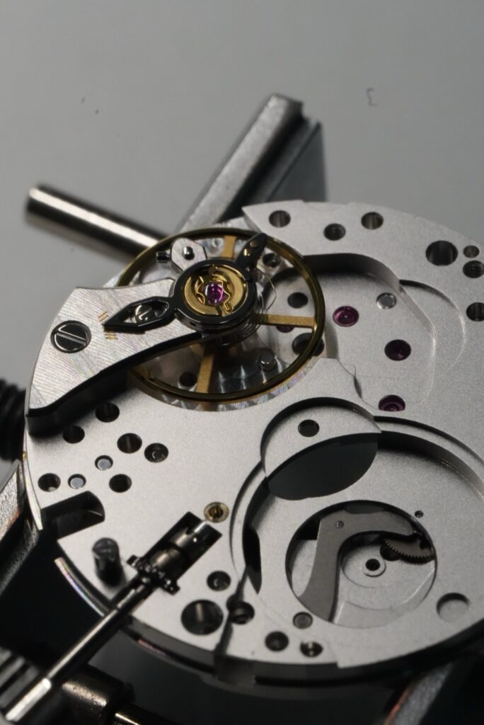 オメガ　スピードマスター　プロフェッショナル　テンプ