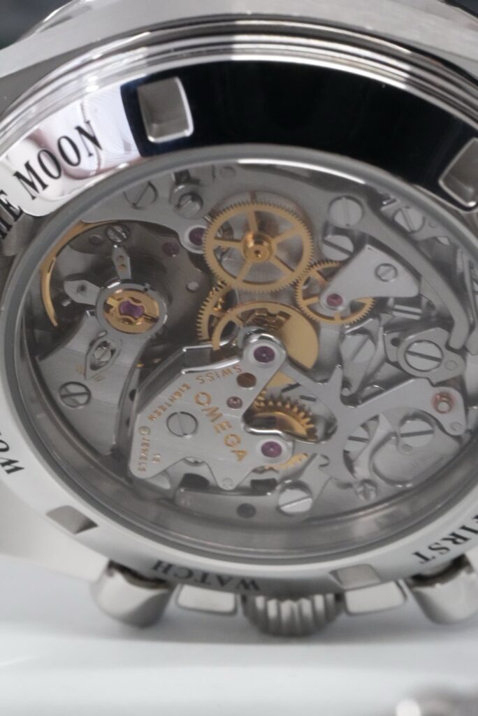 オメガ　スピードマスター　プロフェッショナル　シースルーバック