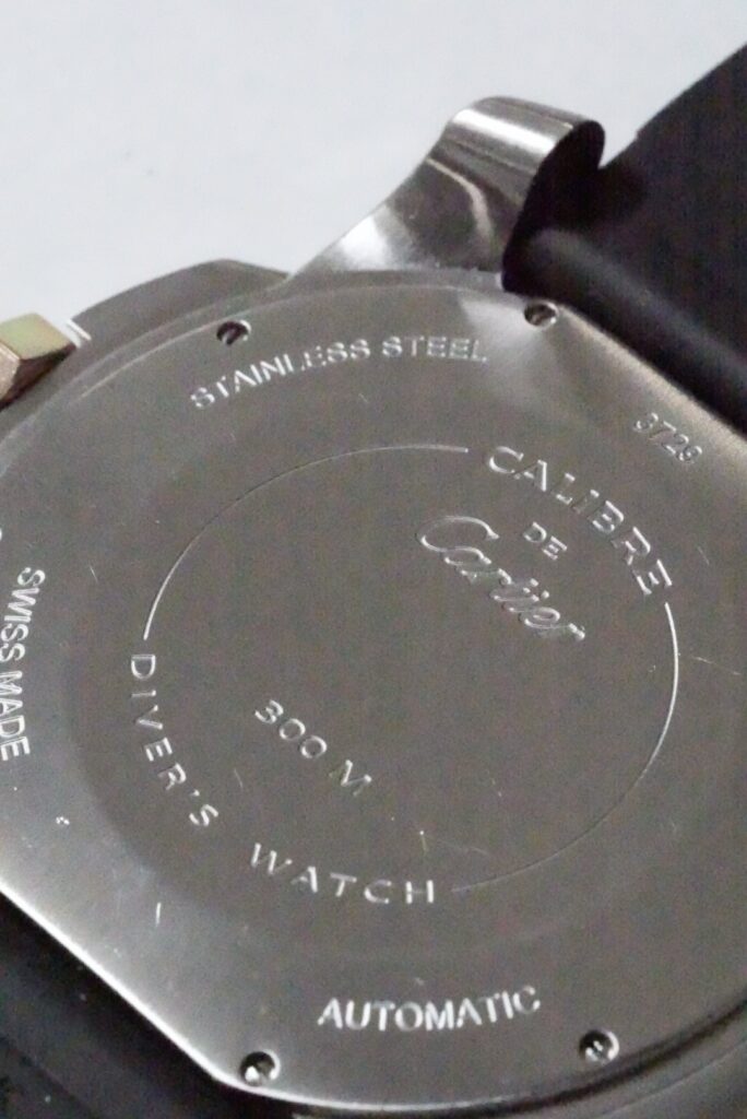 カルティエ カリブル 裏蓋