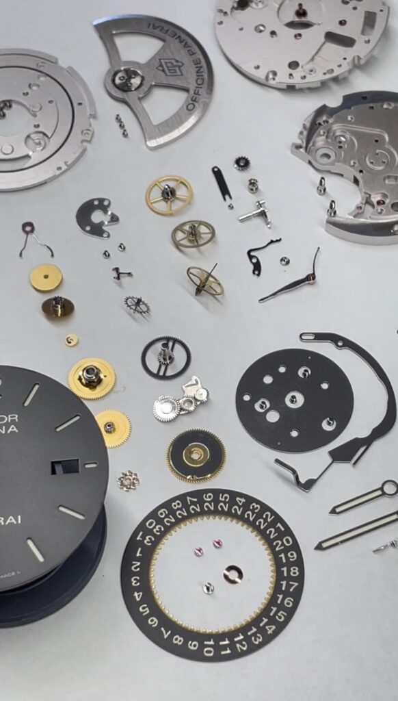 パネライ　ルミノール　P9000　オーバーホール