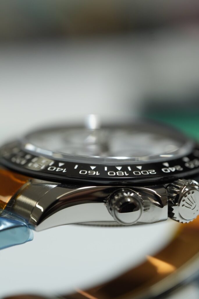 ロレックス　デイトナ　ポリッシング後のプッシュボタン